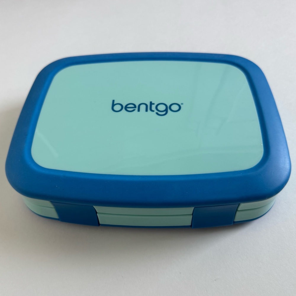 Bentgo Kids lunchbox. Brand new! Blue - Picture 12 of 12